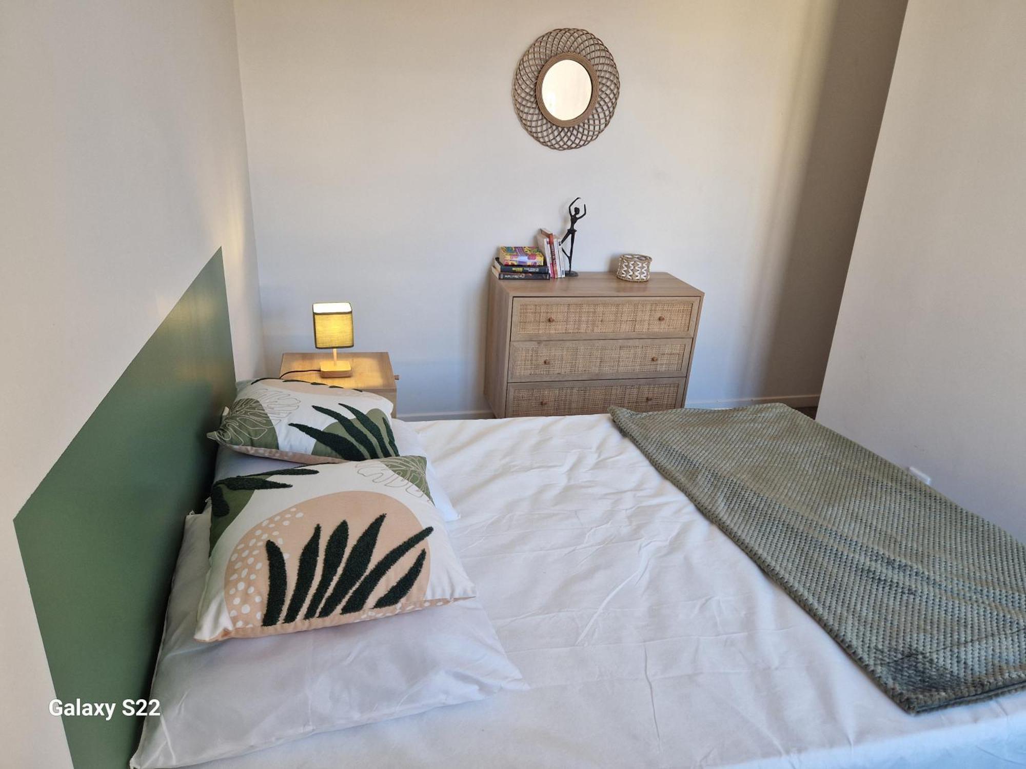 Duplex En Centre Ville 维莱科特雷 外观 照片