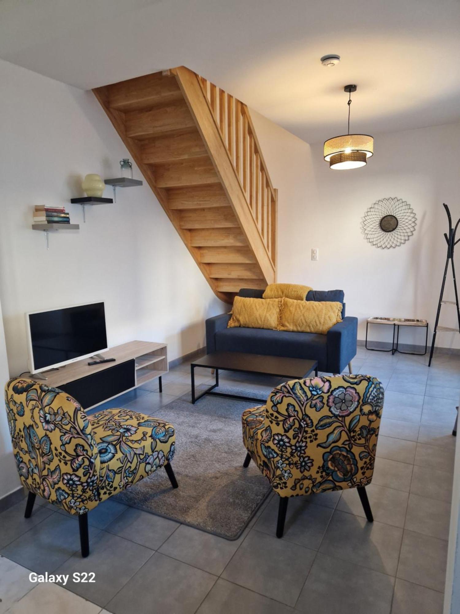 Duplex En Centre Ville 维莱科特雷 外观 照片