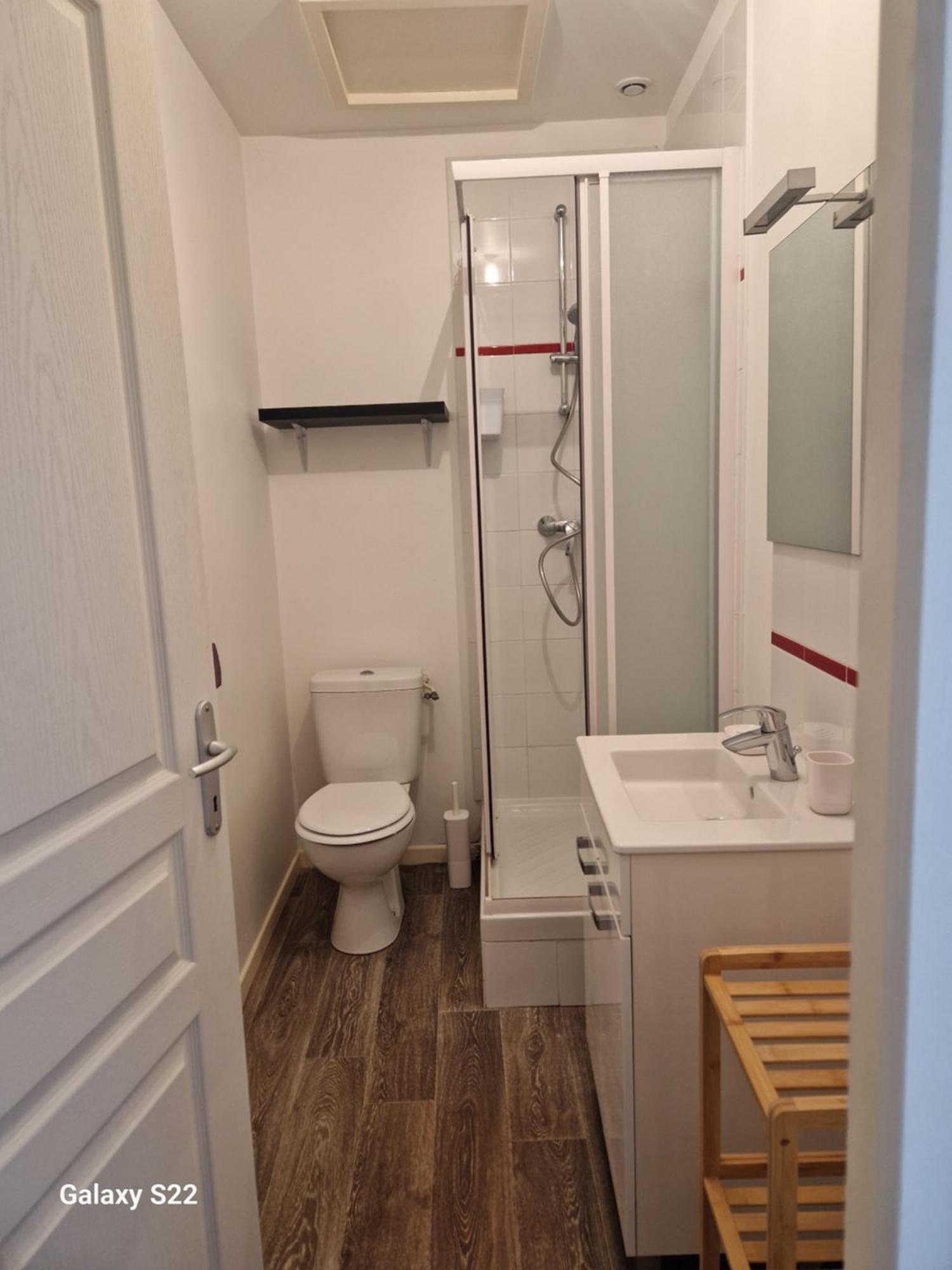 Duplex En Centre Ville 维莱科特雷 外观 照片