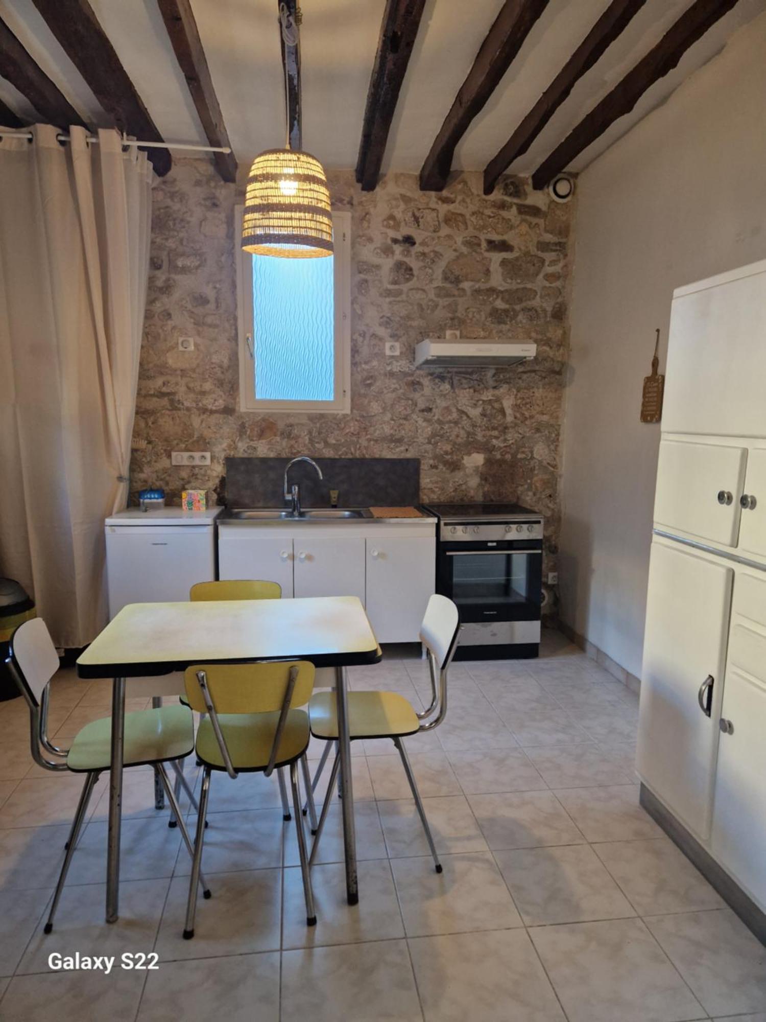 Duplex En Centre Ville 维莱科特雷 外观 照片
