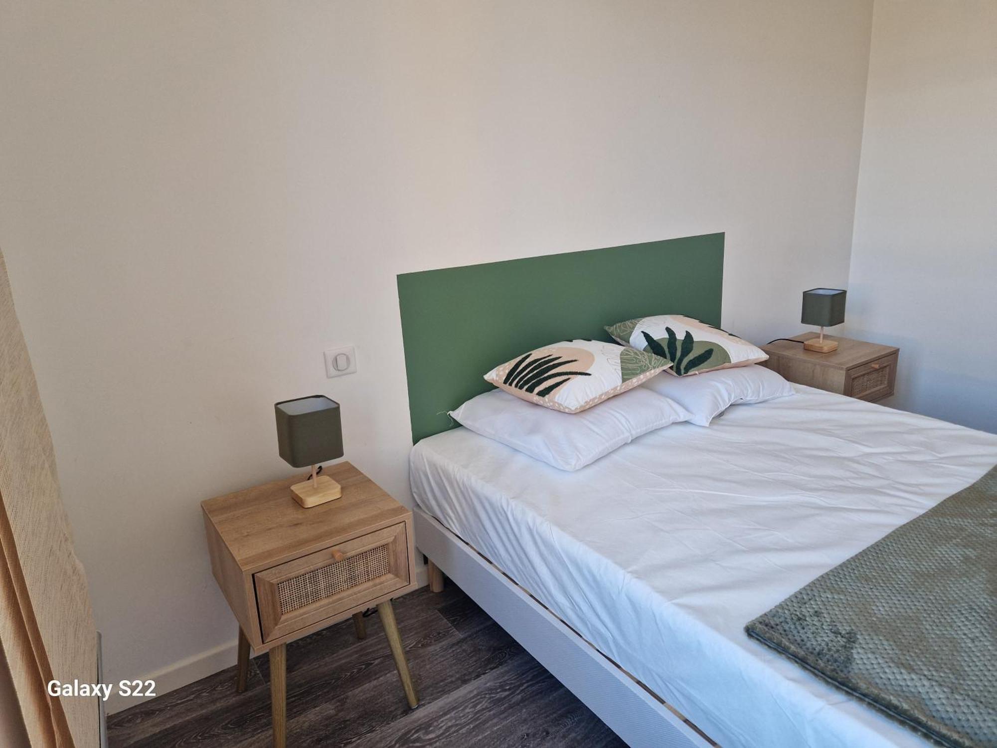 Duplex En Centre Ville 维莱科特雷 外观 照片
